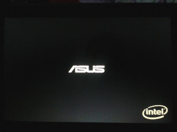 华硕笔记本Win7开机卡在ASUS LOGO界面的原因分析